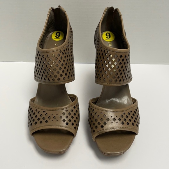 Franco Sarto Bentley wood & leather heels - Picture 2 of 5